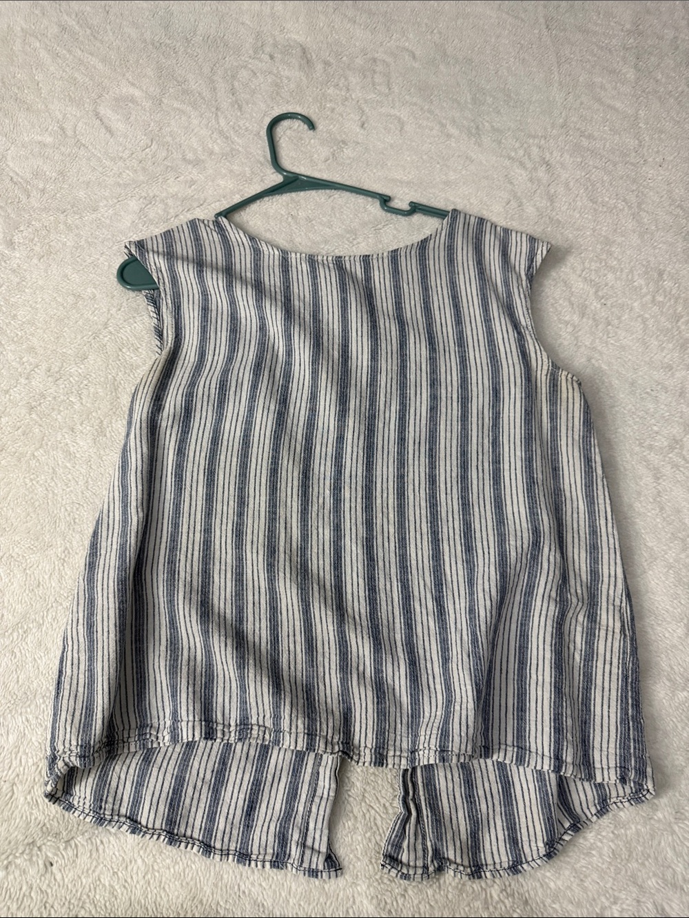 Max Studio Blue and White Striped Sleeveless Linen-Blend Top